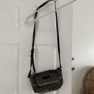 Manaola crossbody bag